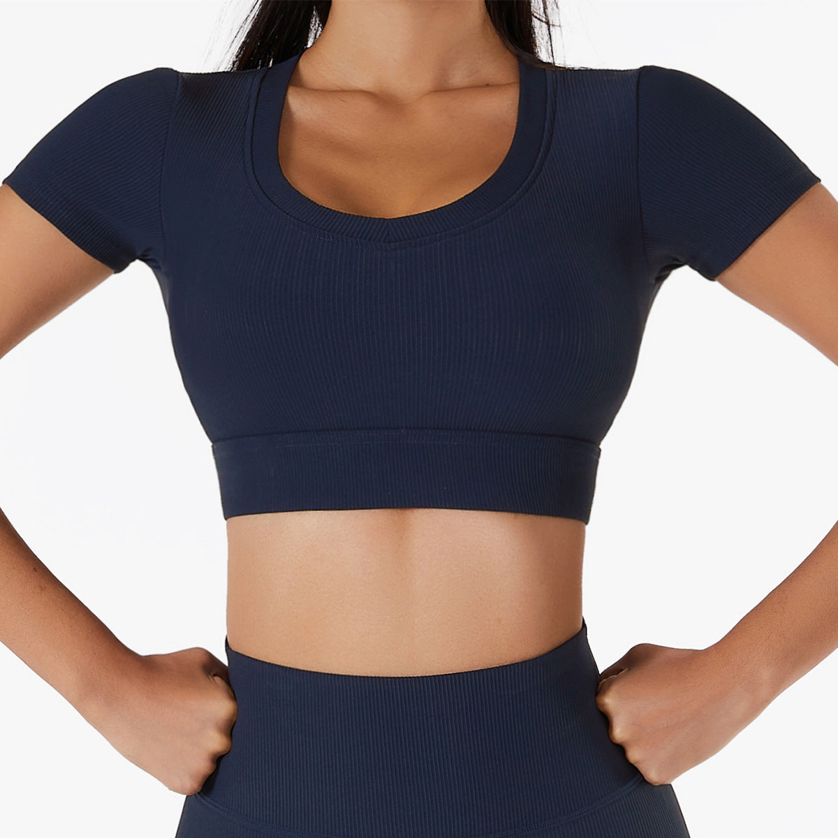 BASIXX EVERYDAY ESSENTIALS TOP