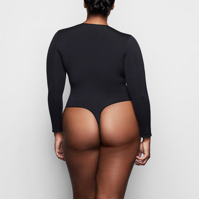 NUDE FEEL CREW NECK - BLACK
