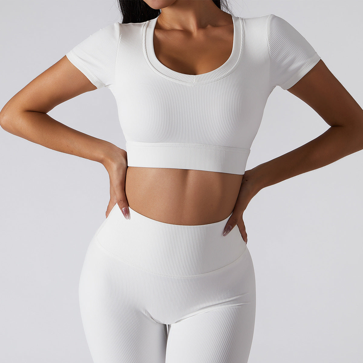 BASIXX EVERYDAY ESSENTIALS TOP